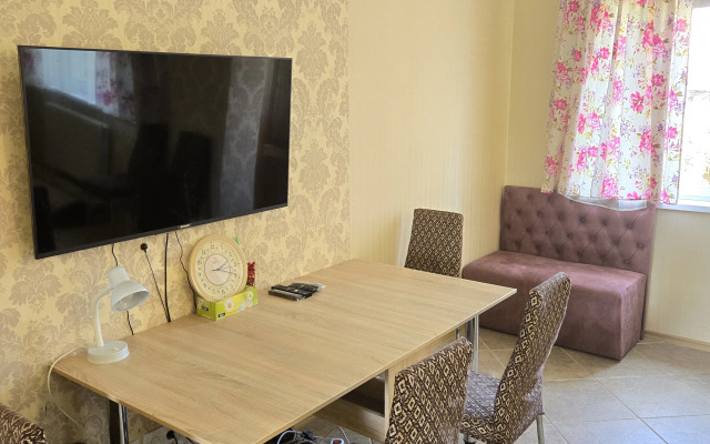 Na Zarechnoy 4  Private house