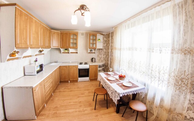 On Vysotnoy Apartments