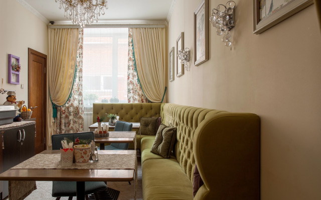 PoliArt Hotel