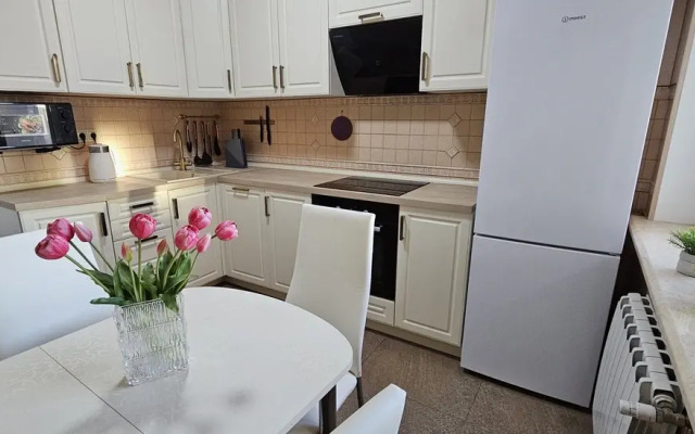 Квартира Двухкомнатная с дизайнерским ремонтом