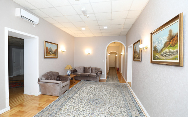 Отель Азкот