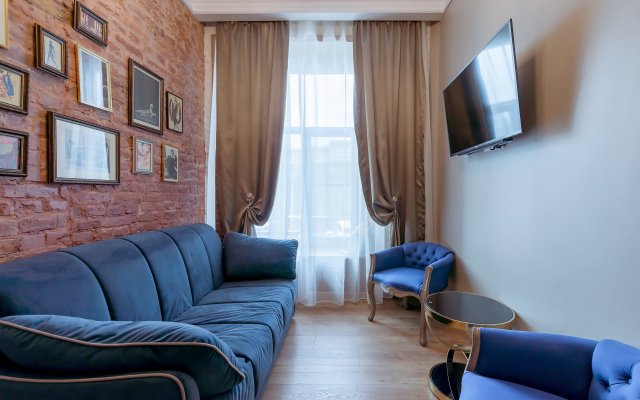 Квартира-студия Русский Балет BookingSPB с видом на Казанский Собор и Канал Грибоедова