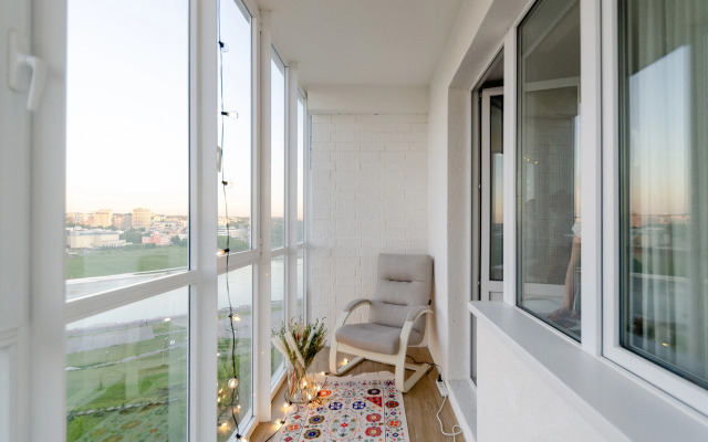 2 Komnatnaya Na Tsentralnoy Naberezhnoy Zaliva Apartment