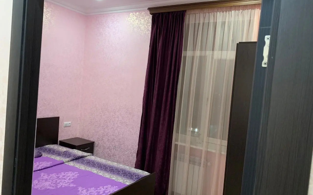 Kvartira One-bedroom apartment with one living room, Paronyan 9