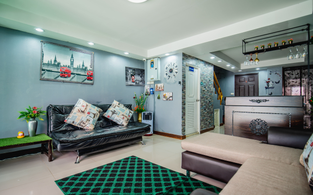Menulis Coolly House Patong Guest House