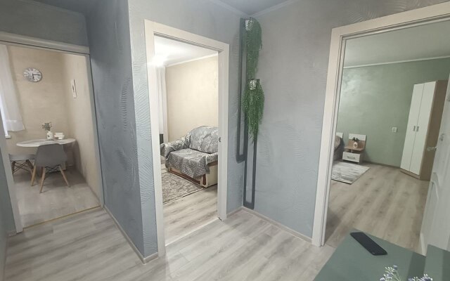 Favorite Home Proletarian 49 Flat