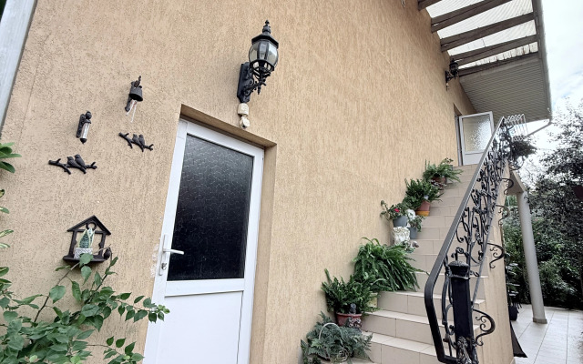 Na Chernomorskoy Guest House