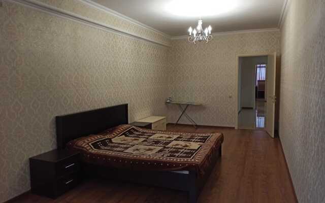 Апартаменты КвартОтель на М.Горького 85Б 12