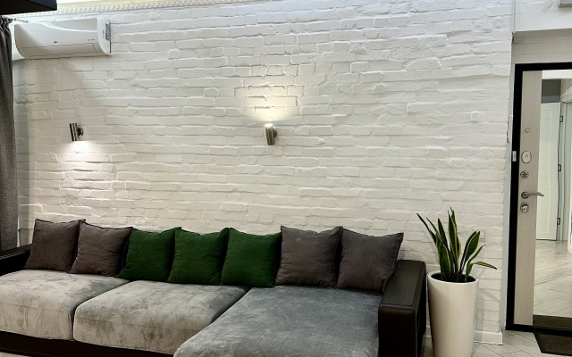 White Cozy Home Flat