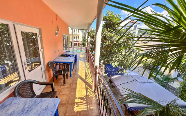 Апартаменты Адлер, Чкалова улица, д.71  №4 «Альфагид»