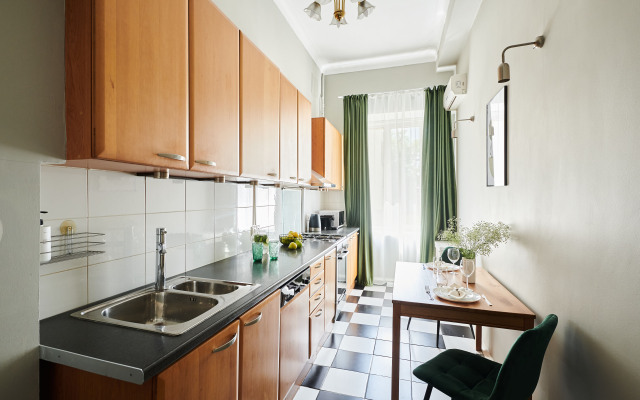 GM Apartments Shikarnaya Pyaterka s domashnim kinoteatrom Flat