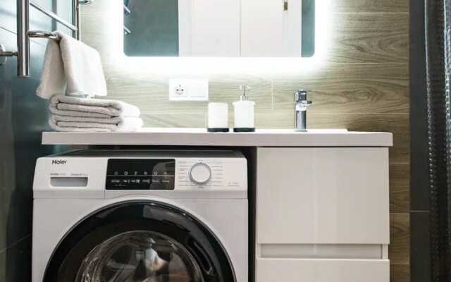 Stilnaya Studiya U Parka Rivera Flat