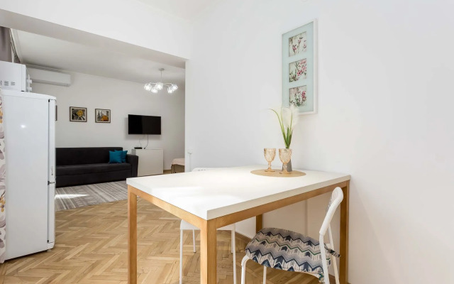 Svetlaya V Tsentre Goroda Flat