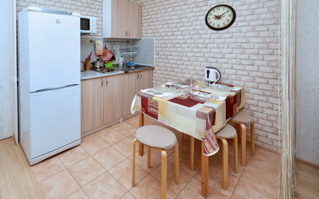 Квартира с балконом на Котлярова 13