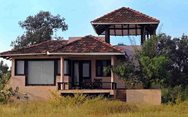 Pugdundee Safaris - Denwa Backwater Escape Satpura Lodging House