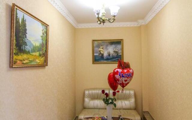 Lyuks Hotel