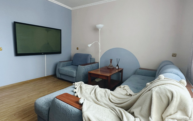 Квартира Двухкомнатная с Видом на Монастыри