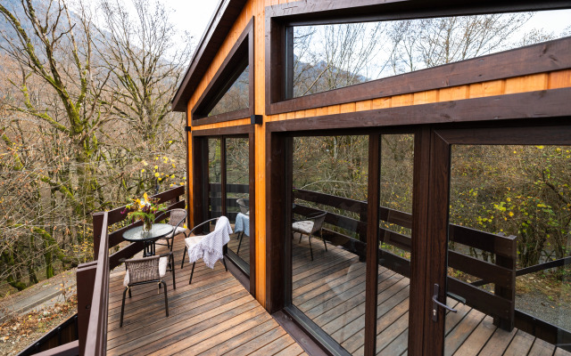 Частный дом Домик в лесу