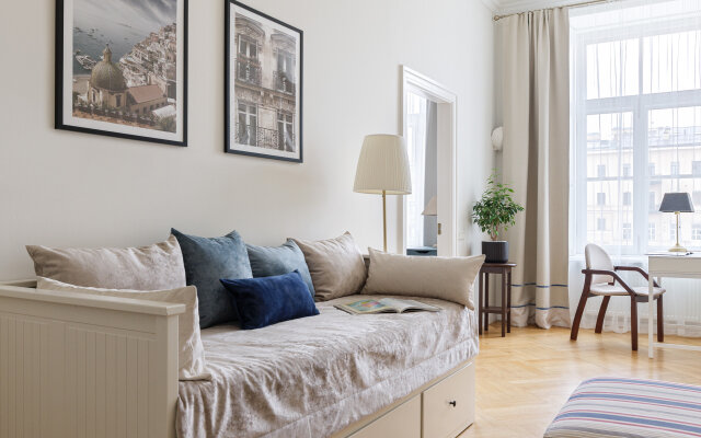 Апартаменты Minin Apartments с видом на Фонтанку 180 кв.м.