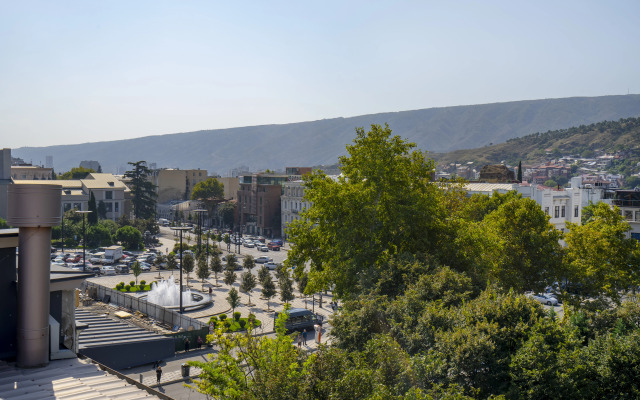 Piazza Hotel