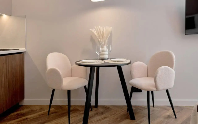 Raf Apartments