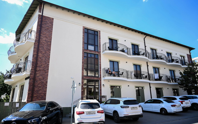 Меблированные комнаты 777