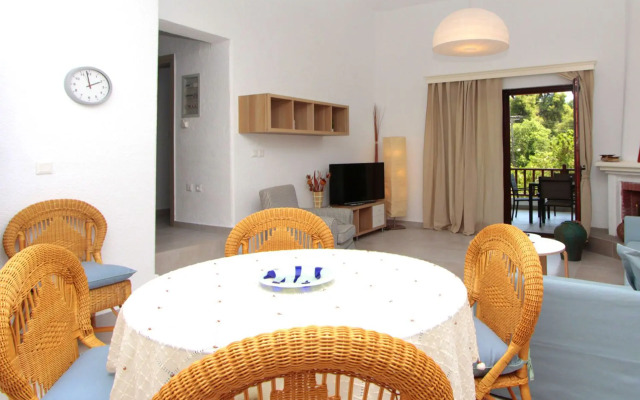 Lorenia Sea Side Elani Villa