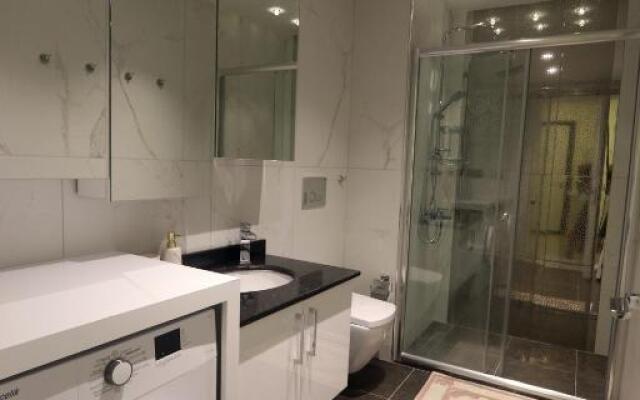 Best Home 26 Cleopatra Legacy No 8 Apartments