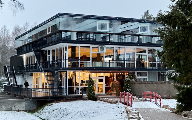 Частный дом Вилла Лаванда с камином у озера