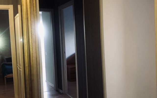 Uyutnaya 3-kh Komnatnaya Flat