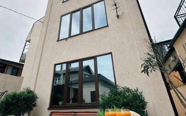 A-More Gagra Mini-Hotel