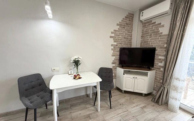 Serdtse Adlera Na Kaspiyskoy Flat