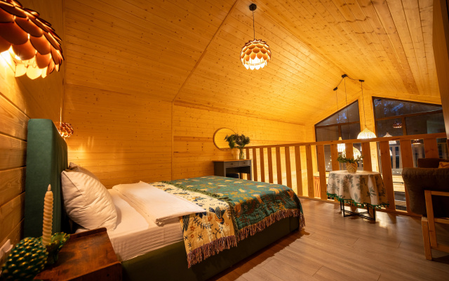 S Chastnoy Territoriey Na 4-5 Chelovek Green Aspen Private House