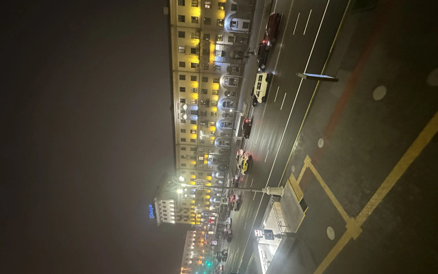 Nezavisimosti 39 Apartments