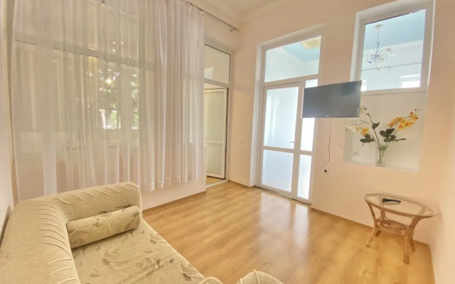 Grand S Balkonom I Vidom Na More 3/7 Apartment