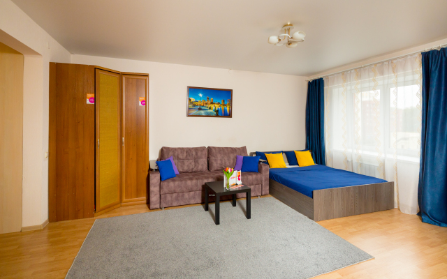 Апартаменты на Зверева