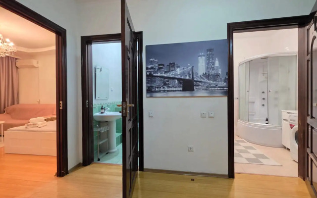 Апартаменты 421 Евротрешка в Самом Центре на 6 Гостей