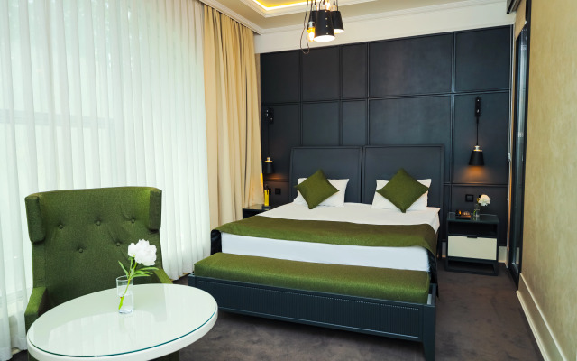 Dondar Hotel