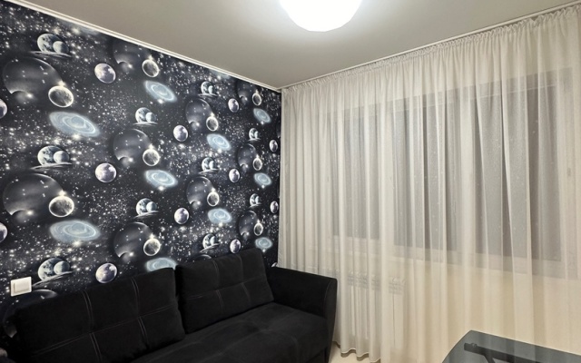 Stil'naya evro 3-h.kom.kvartira s dizajnerskim remontom v ZHK"Evropejskij" Flat