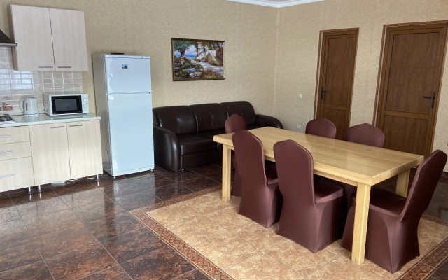 Частный дом с видом на горы