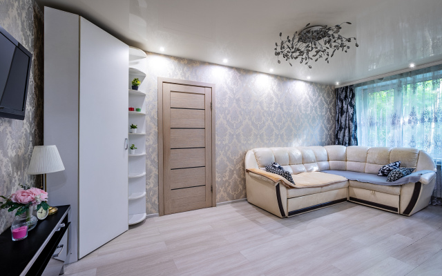 Апартаменты шикарная двушка на улице Федора Полетаева