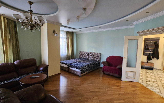 2kh Komnatnaya Metro Pavshino Flat