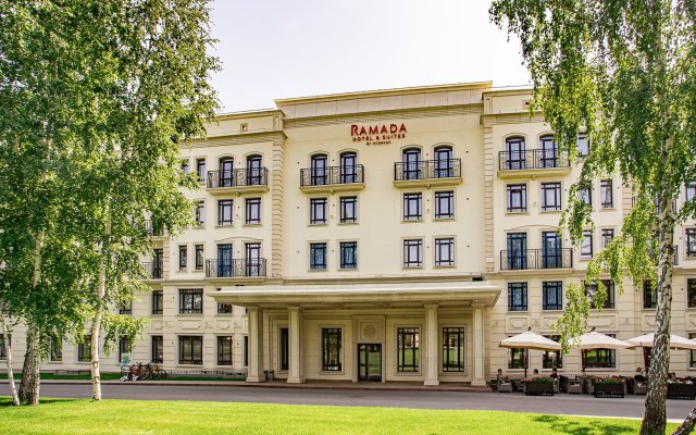 Ramada Hotel & Suites by Wyndham Novosibirsk Zhukovka