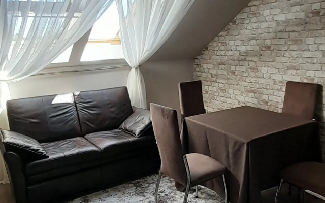 Uyutnaya V Tsentre Pionerskogo Flat