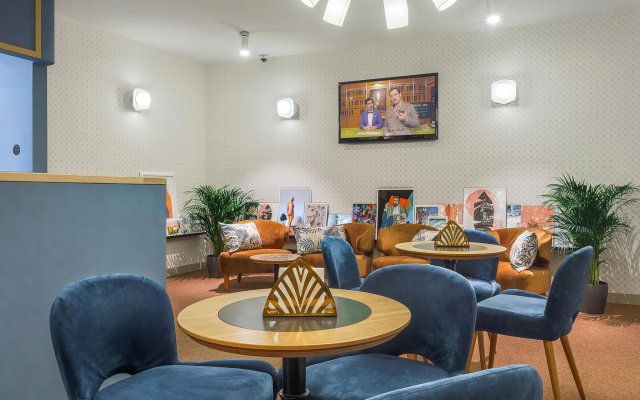 Отель Друзья Смарт