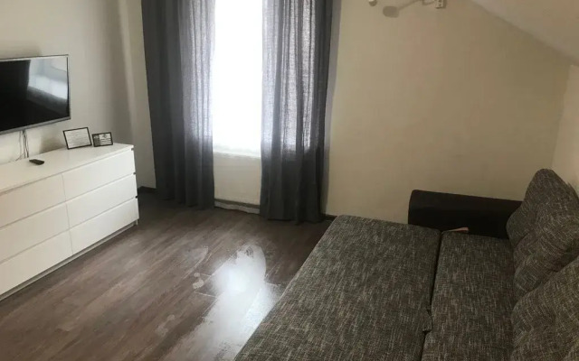 Bolshaya semeynaya v istoricheskom tsentre Sergieva Posada Flat
