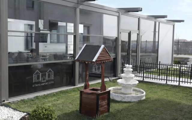 D Twins Airport Hotel