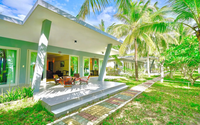 Lang Co Beach Resort