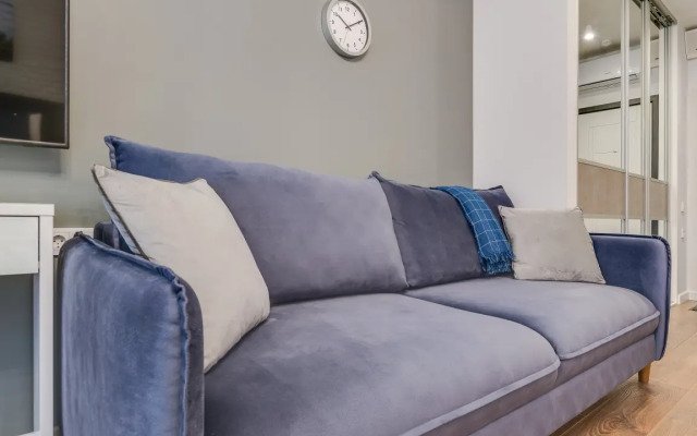 Апартаменты Улучшенные с Балконом и Видом на Парк Business Apartments