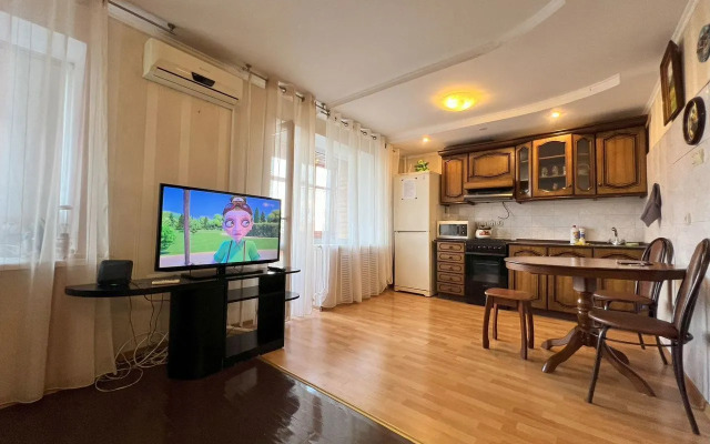 Na Ulitse Brestskaya 12 Flat